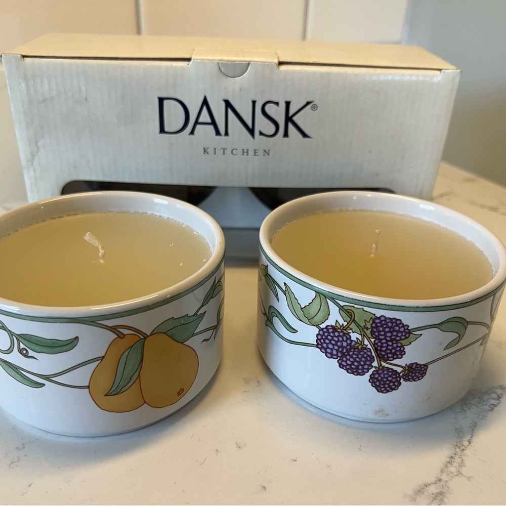 Dansk Umbrian Fruit Set of 2 Ramekin Scented Candles NEW in open box